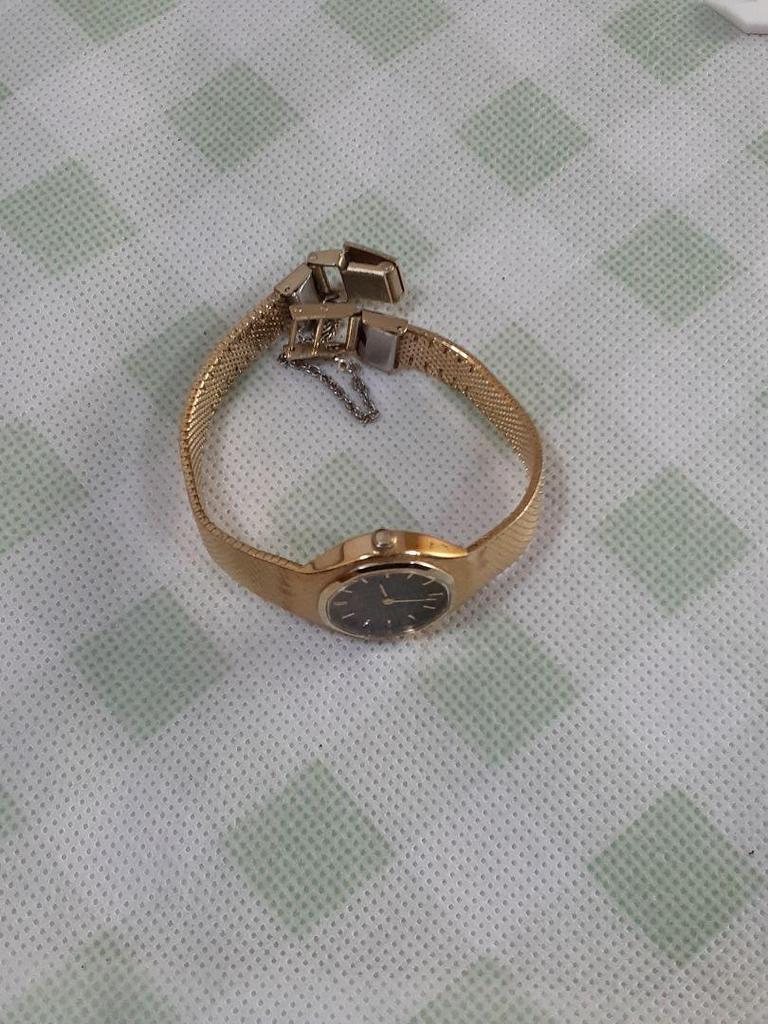 [USED] Seiko Quartz Watch Gold