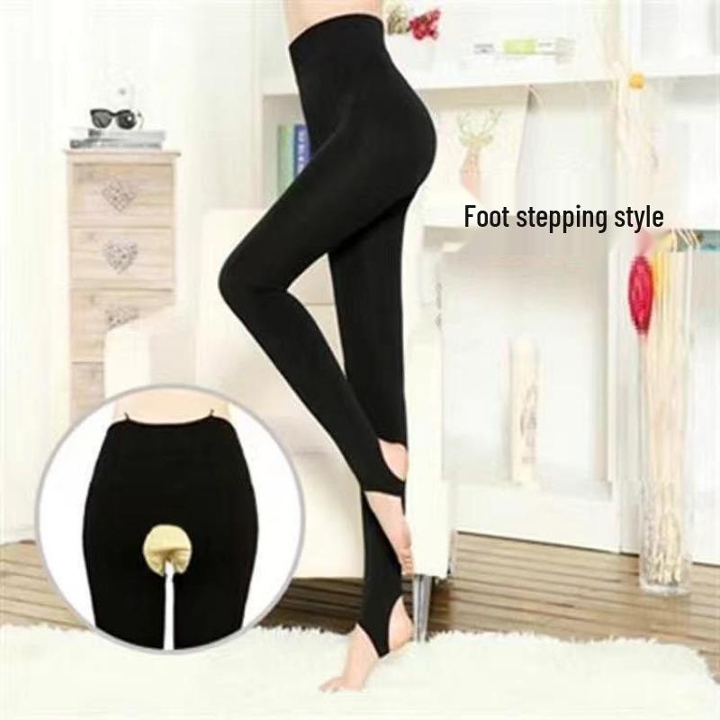 Plus Sametové Legíny s Otevřeným Rozkrokem Zesílené pro Vzhled Holých Nohou a Punčochové Kalhoty s Chodidly