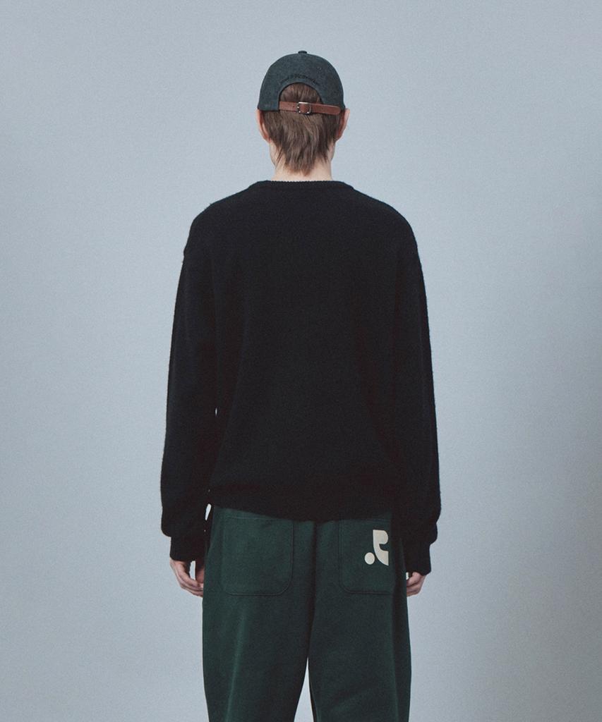 REST&RECREATION Logo Crew Neck Sweater - Black