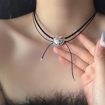 Enchanting Black Hide Rope Necklace Fashionable Double-layer Collarbone Chain for Women Perfect Jewelry Accessory for Daily and Party Occasions