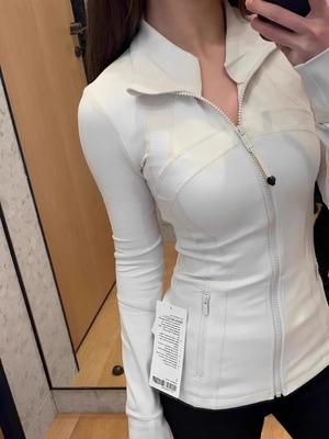 Lulu Women's Defina Long Sleeve Yoga Jacket - Stand-Up Collar, Tight Fit, Ideal for Sports & Running.