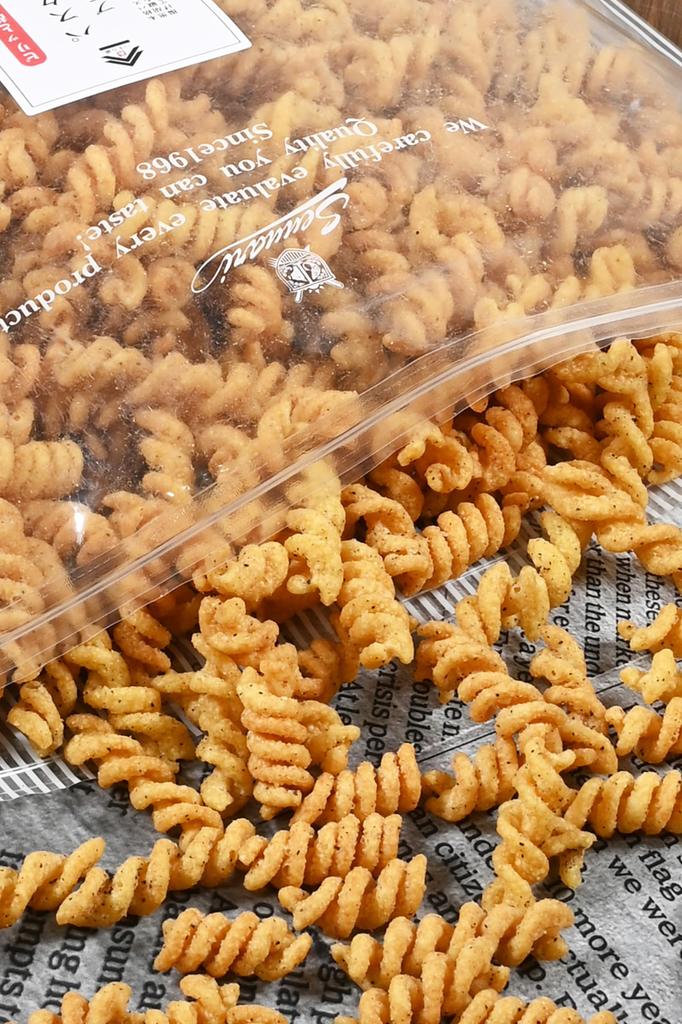 Tsumami Kura Pasta Snack Black Pepper Flavor 1kg Low-Carb Spicy Perfect with Wine and Beer