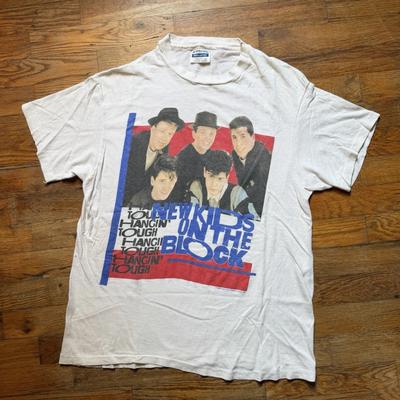 Vintage 1989 New Kids On The Block T-Shirt LG Hanging Tough Reprint Cotton