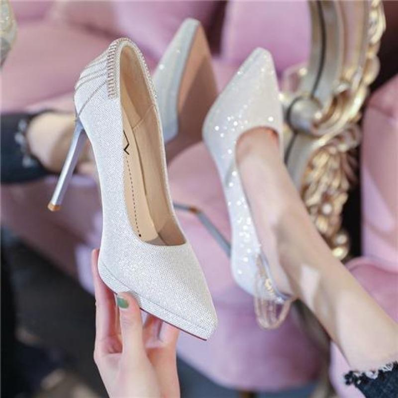 

Водонепроницаемый стол в стиле знаменитостей женские туфли на высоком каблуке осень новые туфли-лодочки с кисточками женский темперамент на тонком каблуке 34 серебряный