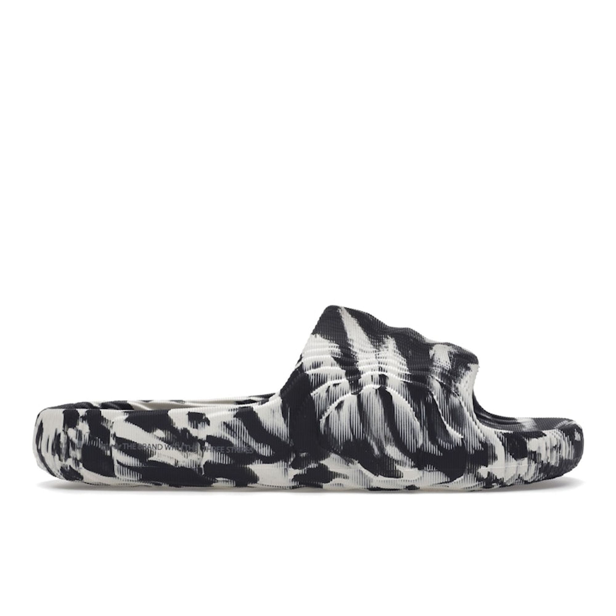 

Кроссовки унисекс adidas Adilette 22 Slides Carbon Aluminium Grey GX6947 37