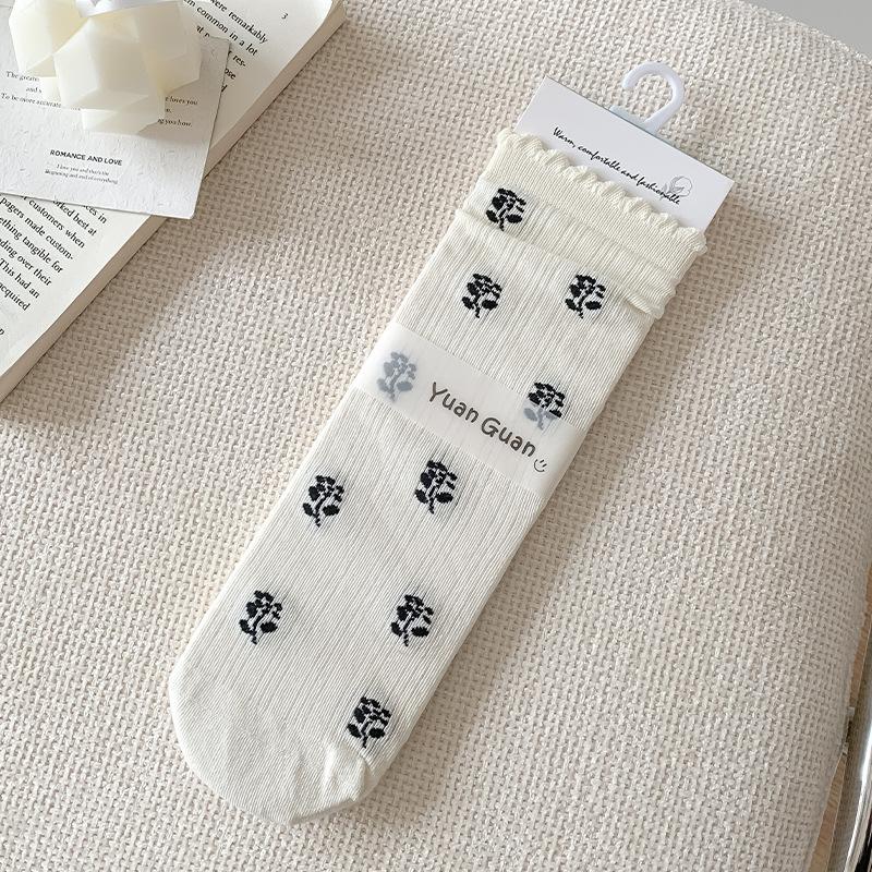 

Female Spring and Summer Thin Rose Boneless In The Tube Pile Socks 1 pair чёрный/белый
