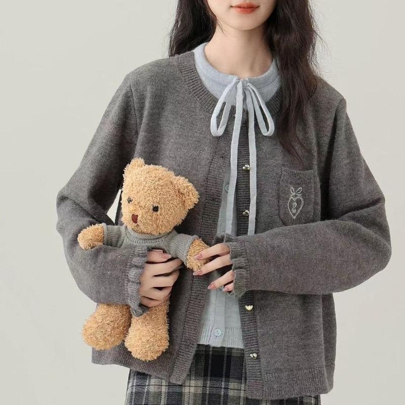 Autumn and winter women's versatile gray college style knitted cardigan versatile long-sleeved round neck fake two-piece high-quality sweater