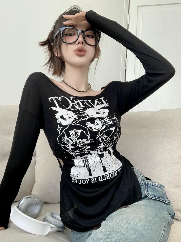 Chic Hollow Off-Shoulder Long-Sleeve Sun Protection Top for Women - Slim Fit, Flattering Early Autumn Style