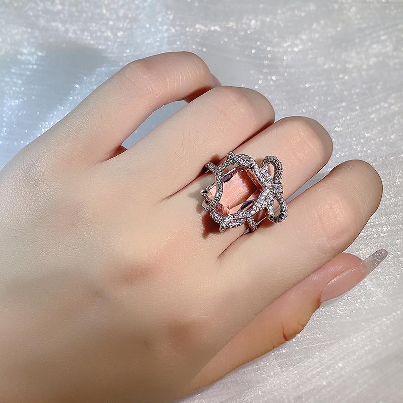 Classic Temperament Pink Sapphire Ring Micro Set Zircon Geometry Ring Fashion Ladies Wedding Party Jewelry Gift