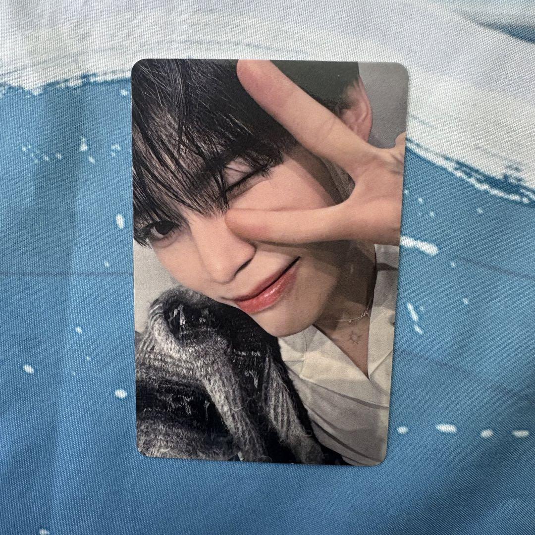 

[USED] ZB1 Zebewan Winning Rock Paper Scissors Trading Card Hanbin