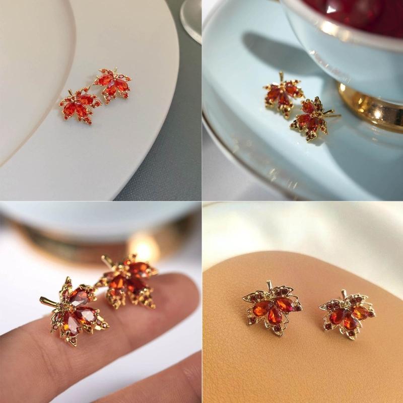 Elegant Red Crystal Maple Leaf Earrings Fashion Tassels Ear Ring Temperament Rhinestone Earwear Trendy Statement Pieces