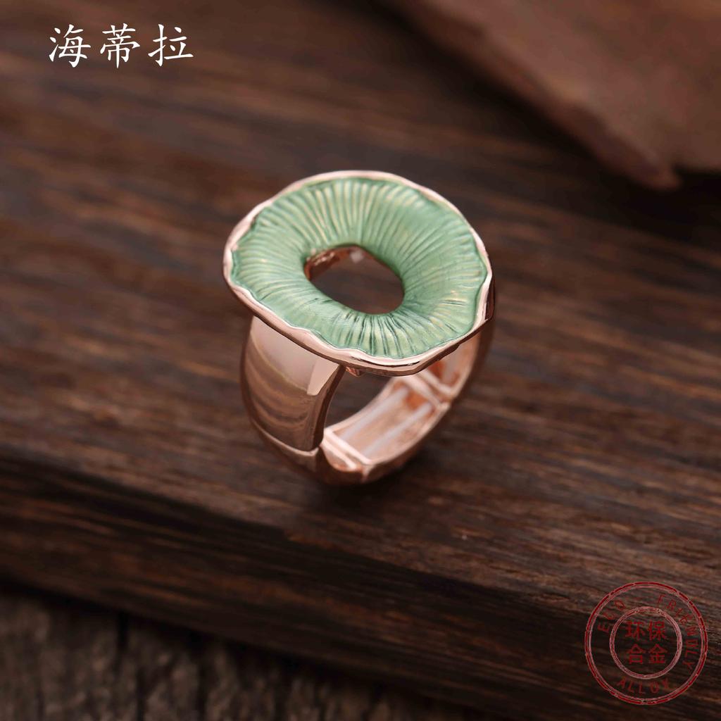 New Colored Donut Oval Hollow Alloy Ring, Simple Small Fresh Women's Elastic Ring