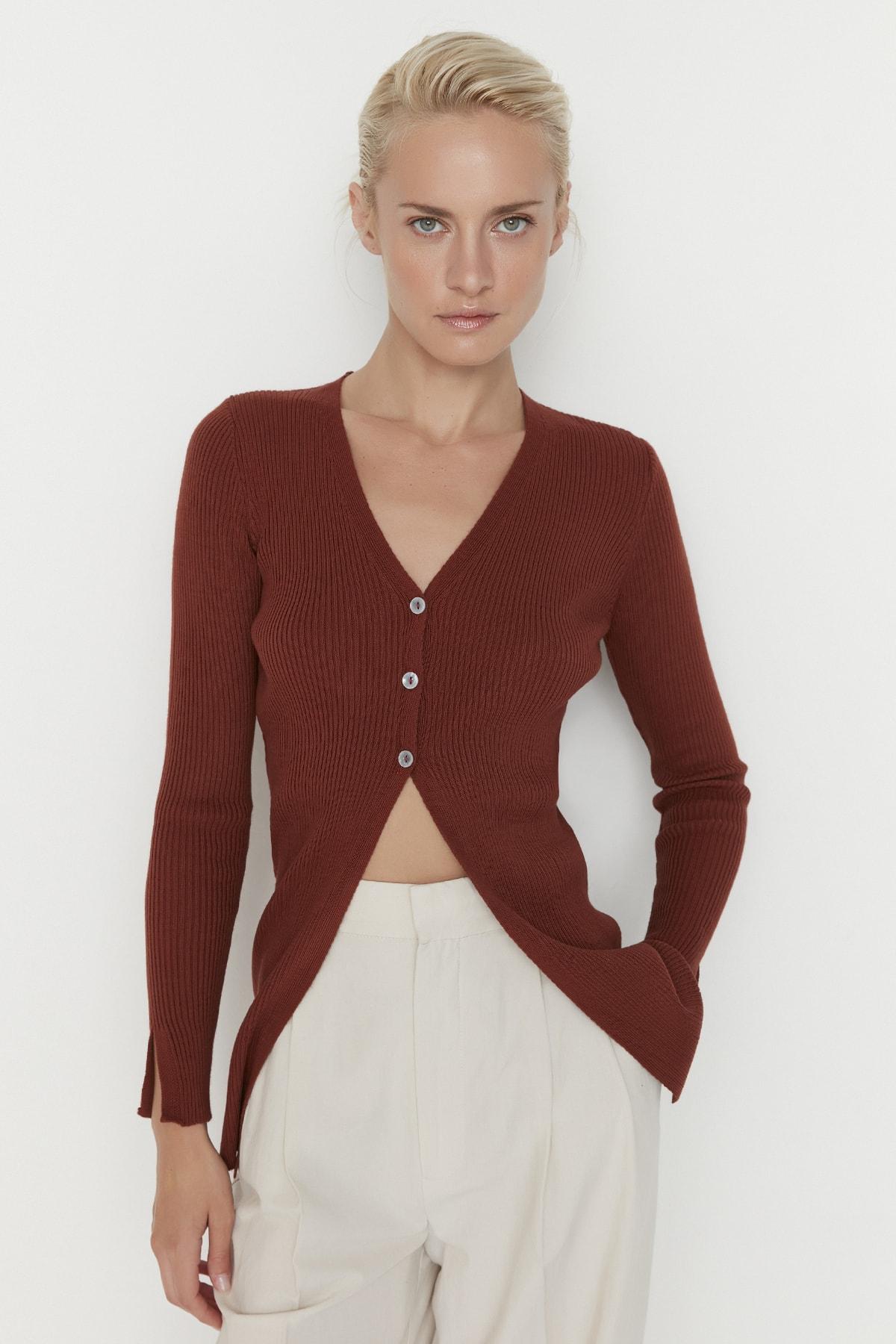 

Кардиган - Коричневый - Классический крой