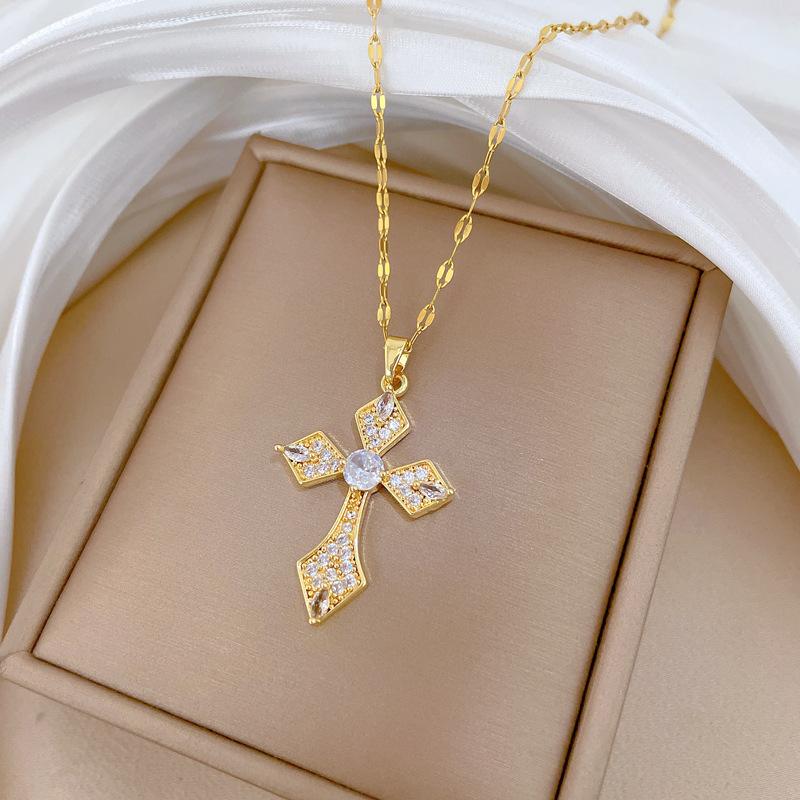 Hip Hop Trendy Zircon Cross Pendant Necklace for Women Men Fashion Stainless Steel Chain Cross Jewelry Accessories Gifts