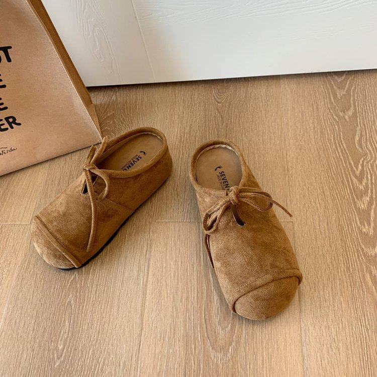 

Большая голова уродливые милые ноги маленькие тапочки женщины 2025 осень новый милый бокен универсальный внутренняя высота увеличение обувь с носом пятачком женщины 40 верблюд