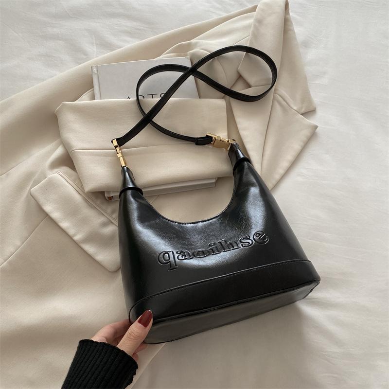 

Niche bags women s 2025 new autumn and winter fashion fashion fashion sense shoulder bag handbag crossbody dumpling bag чёрный