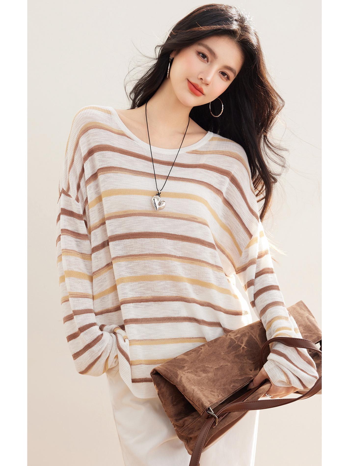 

Gradient Striped Sun Protection Knitwear - Women s Casual Loose Round Neck Top Large