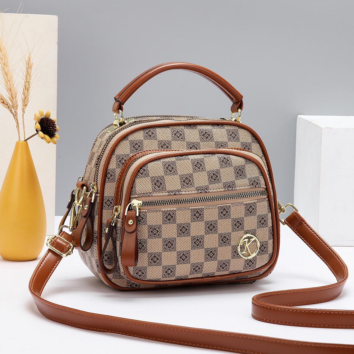 Trendy Winter Women s Crossbody Shoulder Bag - Versatile, Fashionable, and Compact хаки