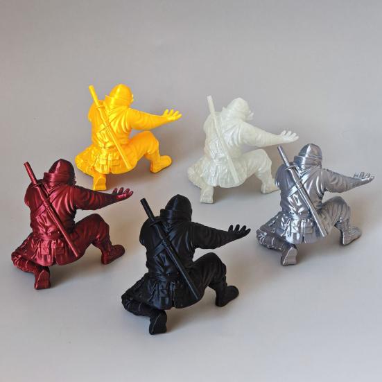 Portalápices Ninja Decoración de Escritorio Portalápices Ninja Arrodillado Soporte para Bolígrafos Impreso en 3D Genial Regalo para Adolescentes Niños Adultos Accesorio de Escritorio de Oficina