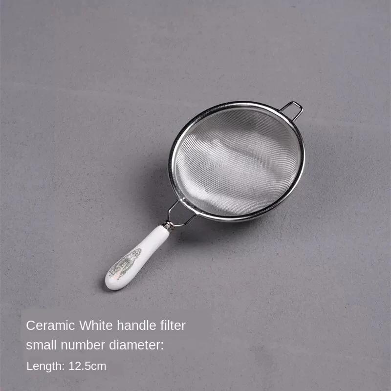 

Japanese 304 Stainless Steel Tea Strainer Tea Strainer Fine Filter Screen Tea Strainer Black and White Handle Size