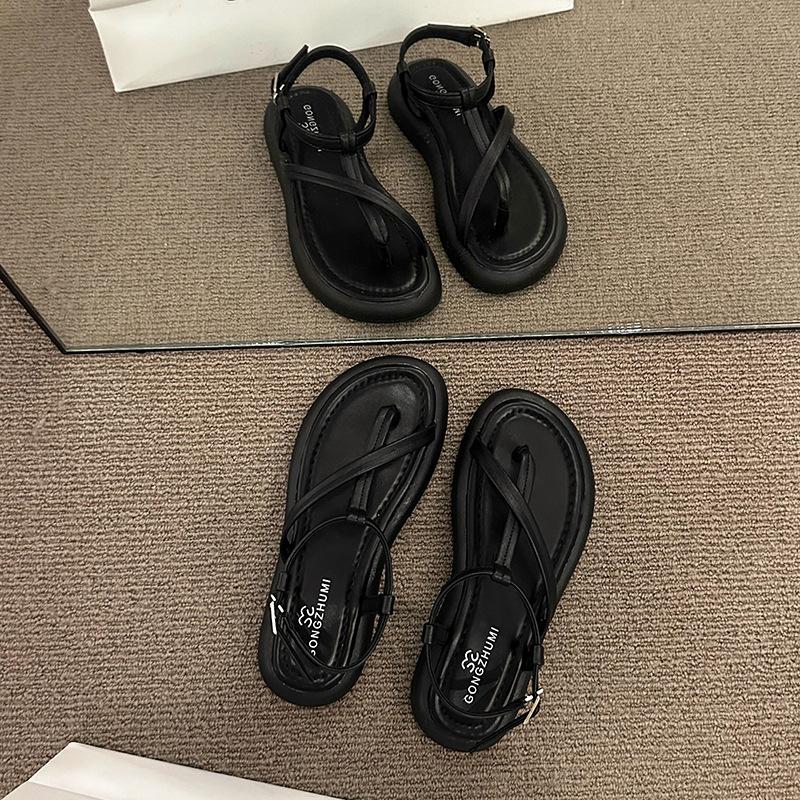 

Летние женские сандалии 2025 Новые ретро сандалии с перемычкой для пальца Модные удобные повседневные римские туфли Мягкая подошва Женские гладиаторские сандалии 35 чёрный