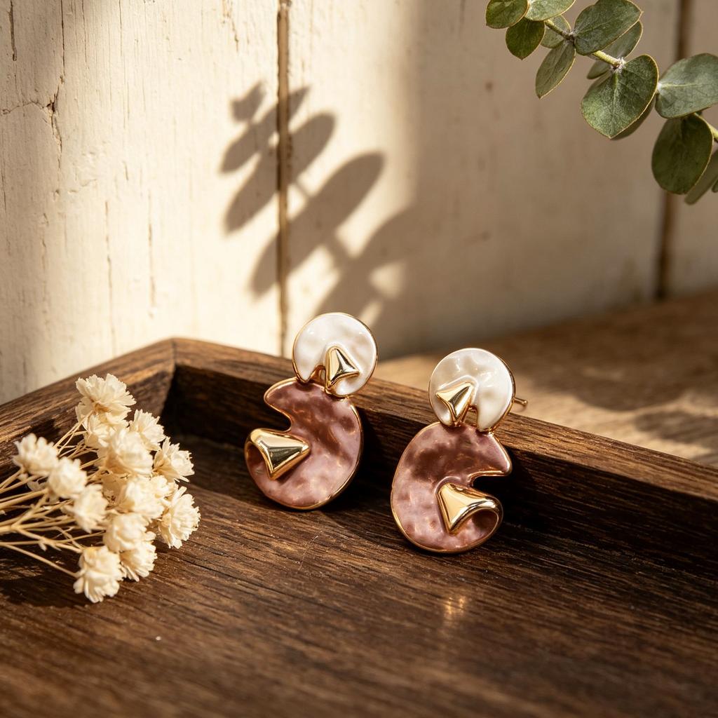 Popular contrasting geometric enamel stud earrings contrasting geometric enamel earrings niche temperament versatile earrings