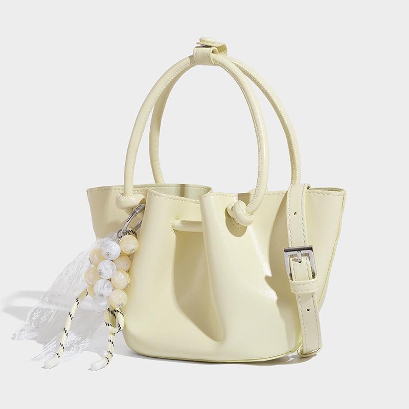 Foreign Order Niche Handheld Bucket Bag for Women 2025 New Simple Versatile Shoulder Bag Casual Commuter Crossbody Bag