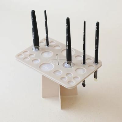 Držák štětců na make-up (Stojan na sušení štětců)
