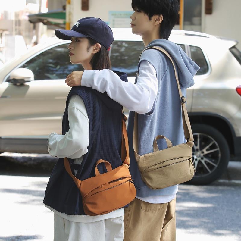 New Stylish Simple Versatile Women's Messenger Bag Travel Leisure Sports Cycling Breast Bag College Style Small Bag