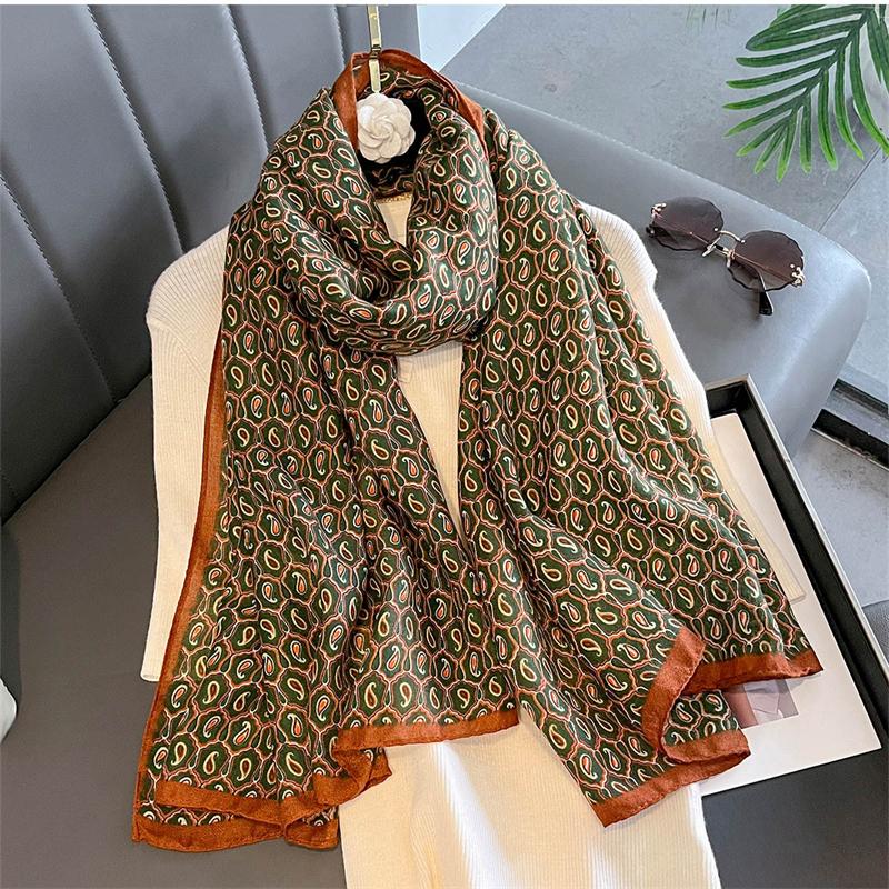 New Spring Women Cotton Scarf Beach Hijab Shawls and Wraps  Luxury Brand Flower Female Foulard Echarpe Designer Bandana
