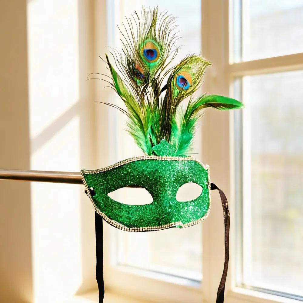 Half Face Feather Princess Mask Cosplay Queen Eyes Masks Carnival Masquerade Halloween Dress Up Party Costume Props High Quality