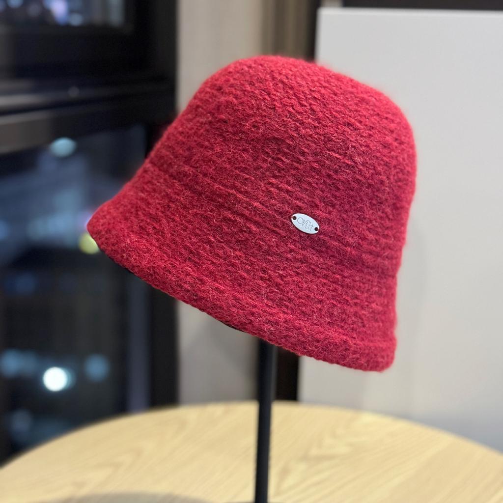 כובע סרוג אלגנטי בסגנון יפני חדש לנשים, סתיו וחורף, חם ויפה, כובע דלי מצמר, כובע פישרמן טרנדי עם סימן עגול קטן