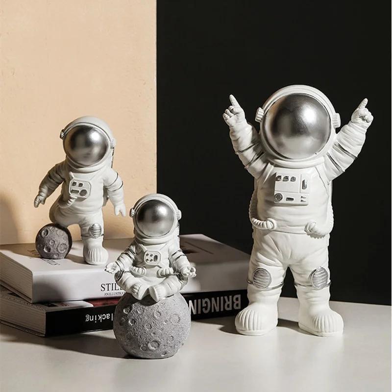 3Pcs Mini Astronaut Figures Cute Space Man Statues Desktop Decoration Collectible Model For Car Home Room Birthday Gift