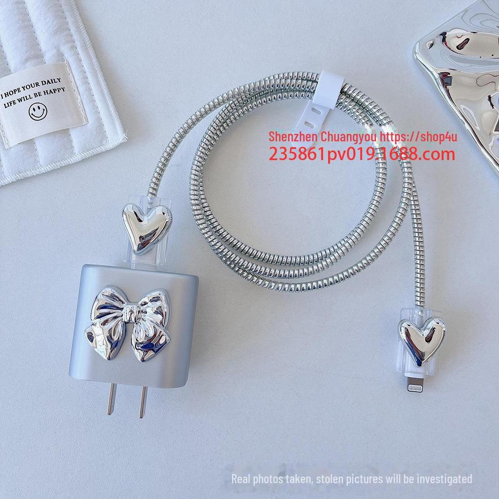 Silver Heart Apple 15 Pro Max Data Cable Protective Cover for iPhone 14 - 20W Fast Charging Soft Shell