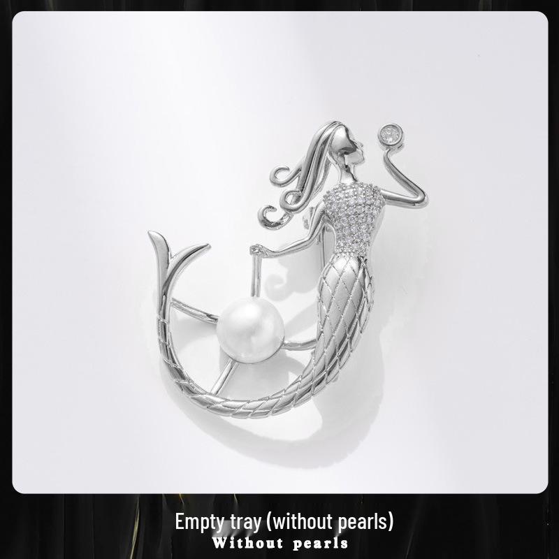 Exquisite Freshwater Pearl Mermaid Brooch