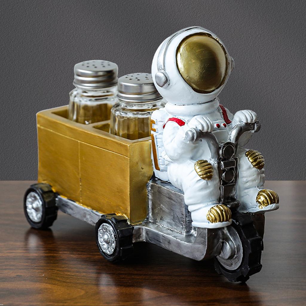 Resin Astronaut Figurines Statue Salt Pepper Bottle Holder Ornaments Home Decoration Kitchen Crafts Decorative Ornaments