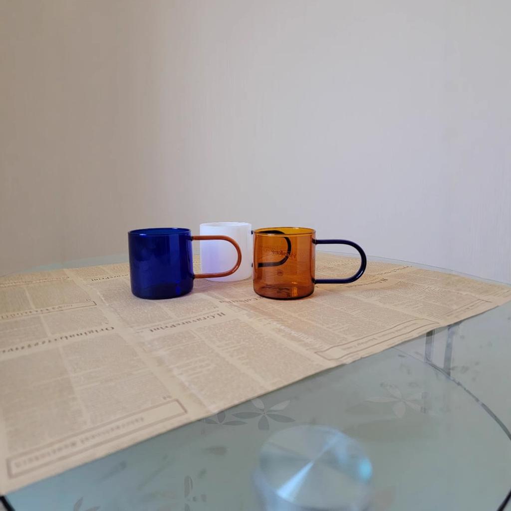 Nieuwe Europese-stijl gekleurd glazen koffiekopje, waterbeker van hoog borosilicaatglas, hittebestendig en verwarmbaar in de magnetron