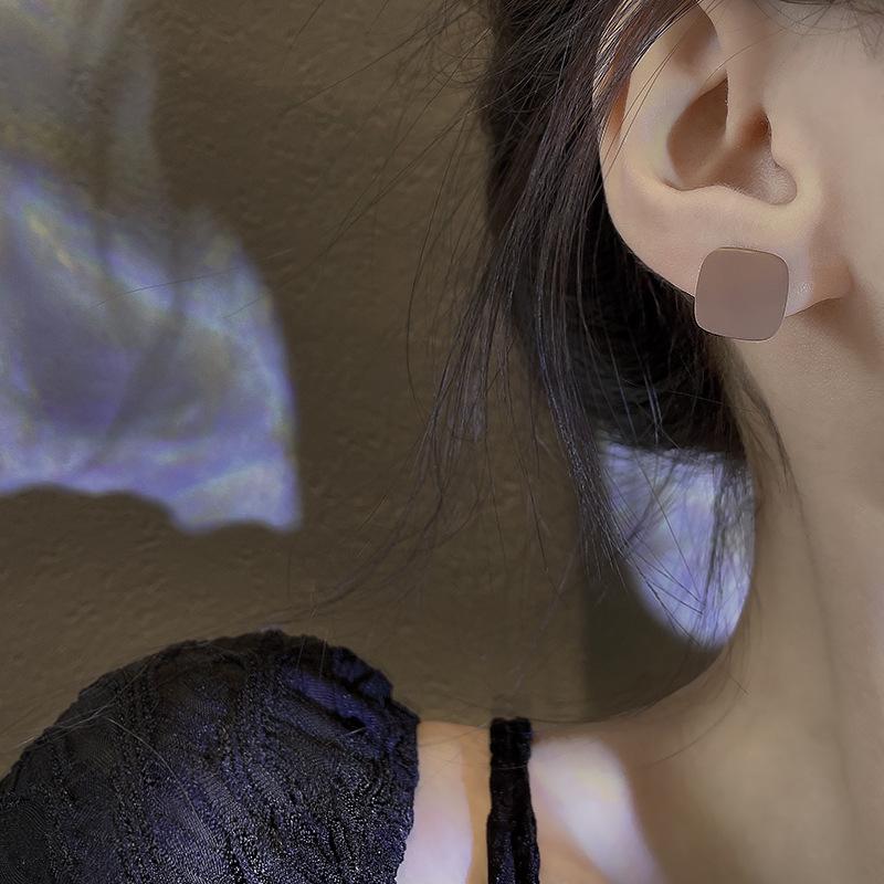 S925 Silver Needle Geometric Square Stud Earrings Female Retro French Internet Celebrity Contrasting Earrings Mori Simple Earrings