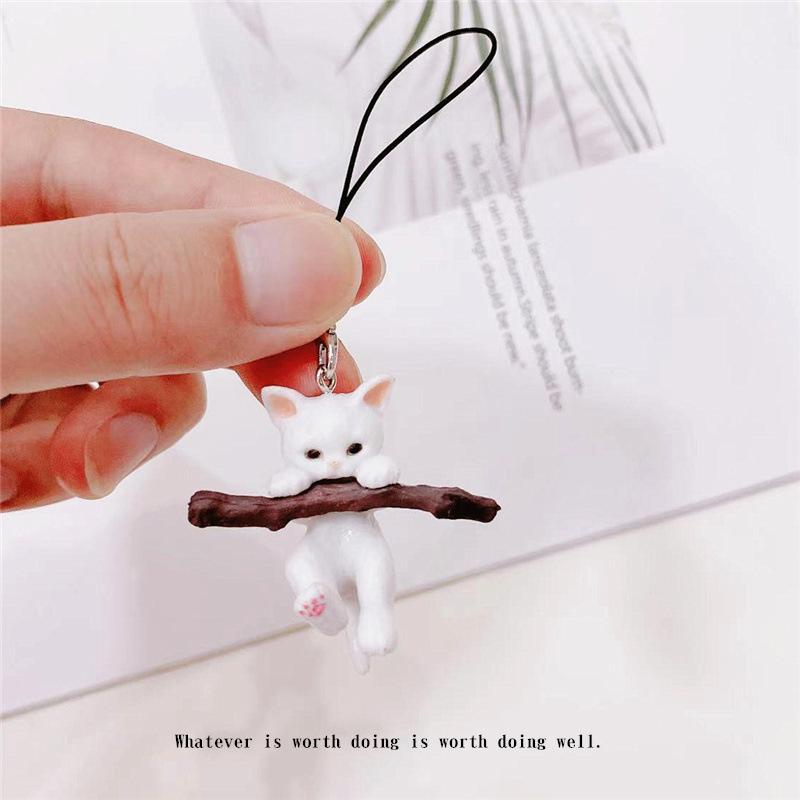 New Design 1 Piece Resin Cartoon Cat Mobile Phone Charm Cute Anime Dog Keychains Lanyard for Keys Phone Strap