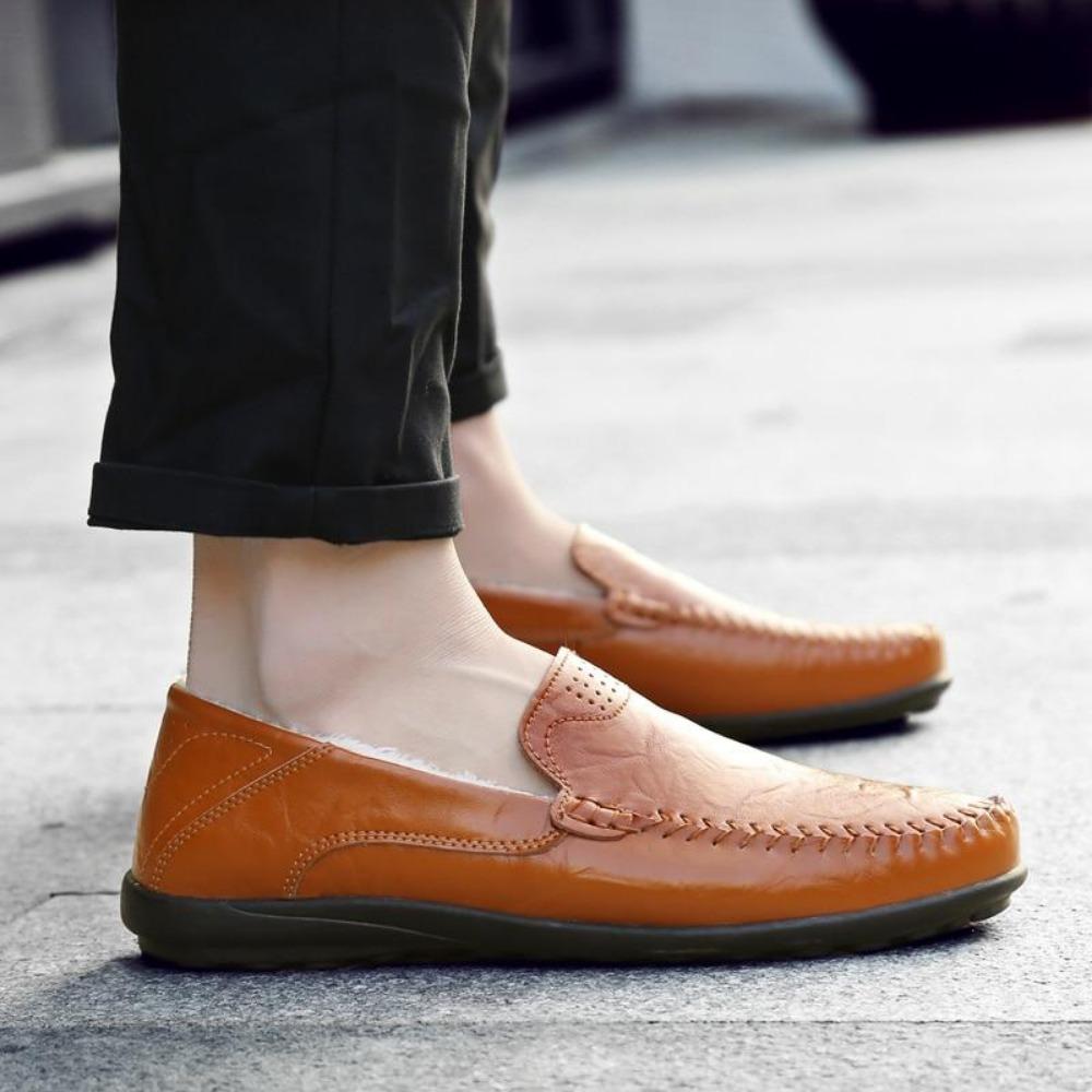 Premium Black Leather Men's Slip-On Loafers with Warm Lining - Autumn Winter Comfort for European Men | Big Sizes 44-47