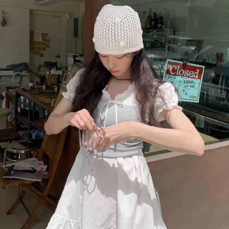 Popular Rose Flower Beanies Hat for Female Pullover Skull Hat Elegant Girl Knitting Hat Breathable Hollowed Slouch Hat