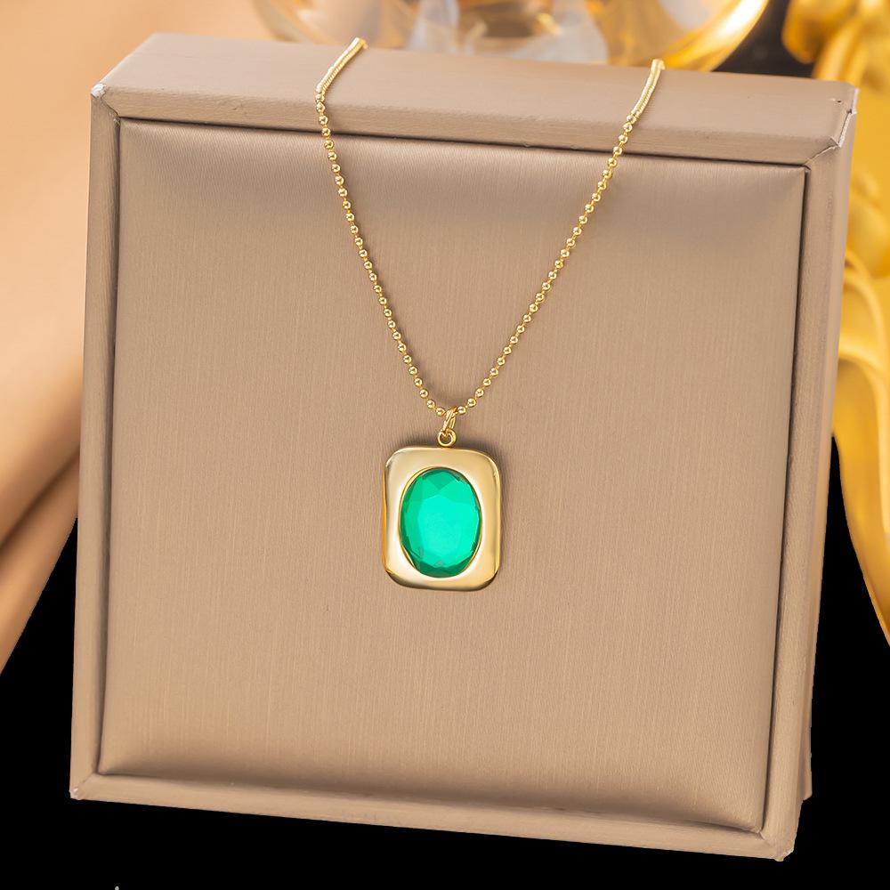 Stainless Steel Necklace with Green Zircon Pendant, Light Luxury Fashion Clavicle Chain