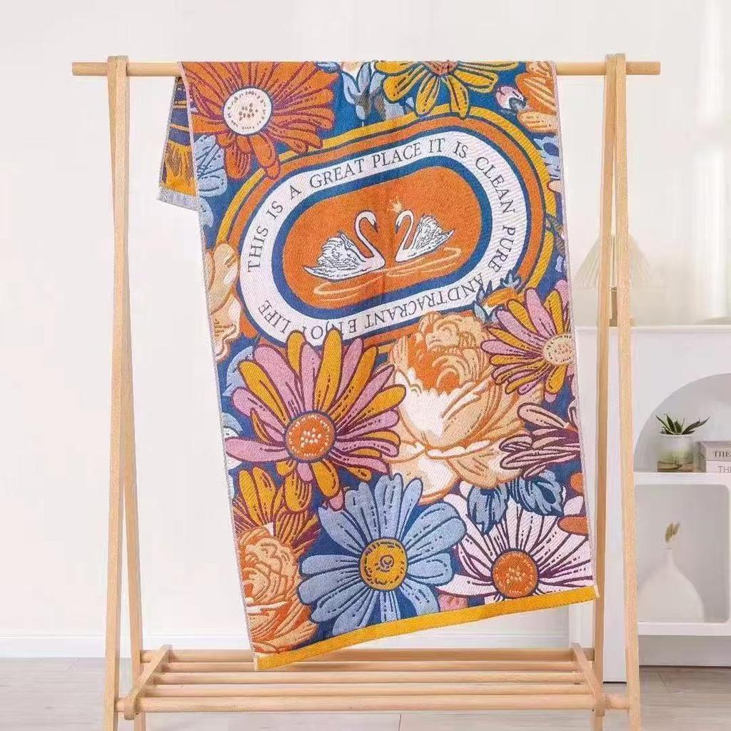 Cartoon Cat Bath Towel 80*160cm Pure Cotton Absorbent Bath Towel 5-layer Cotton Gauze Super Soft Skin-friendly and Comfortable Bathing Towel