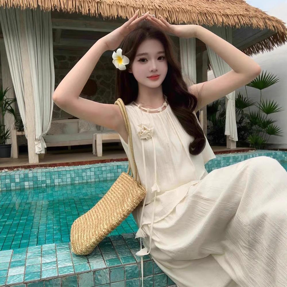 Beautiful holiday style dress girl summer atmosphere dating sweet skirt loose and thin sleeveless vest skirt
