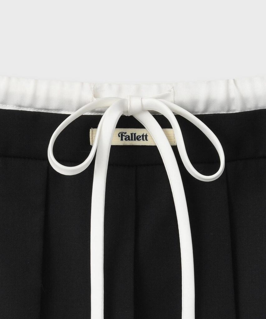 Pallet Pleated Skirt Shorts Black