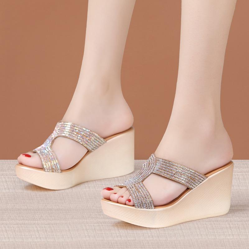 

Fashion 2025 New Rhinestone Slippers Women Comfortable and elegant Fashion Crystal Slides Platform Shoes Lady Sexy Shiny Diamond 35