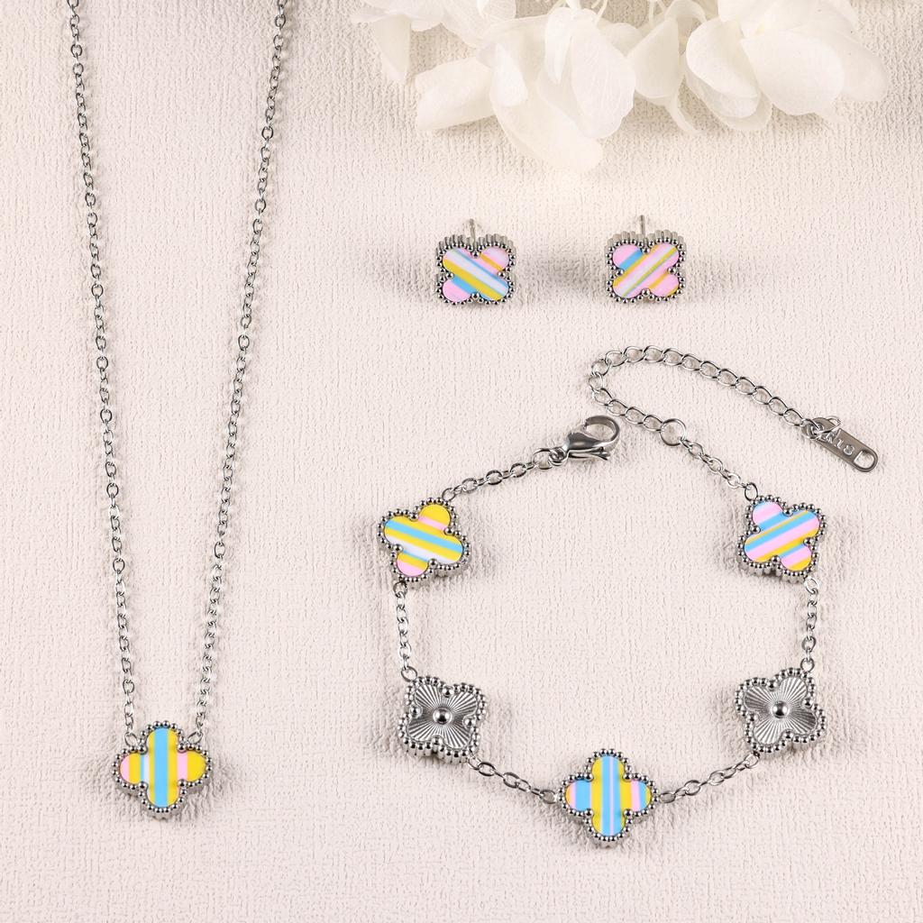 3-teiliges Kleeblatt Armband Halskette Ohrringe 18K Vergoldet Nicht Verblassend Leichter Luxus Mode Set