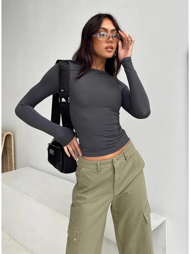 2023 Women's Autumn Slim Fit Irregular Long Sleeve T-Shirt - Solid Color, Round Neck