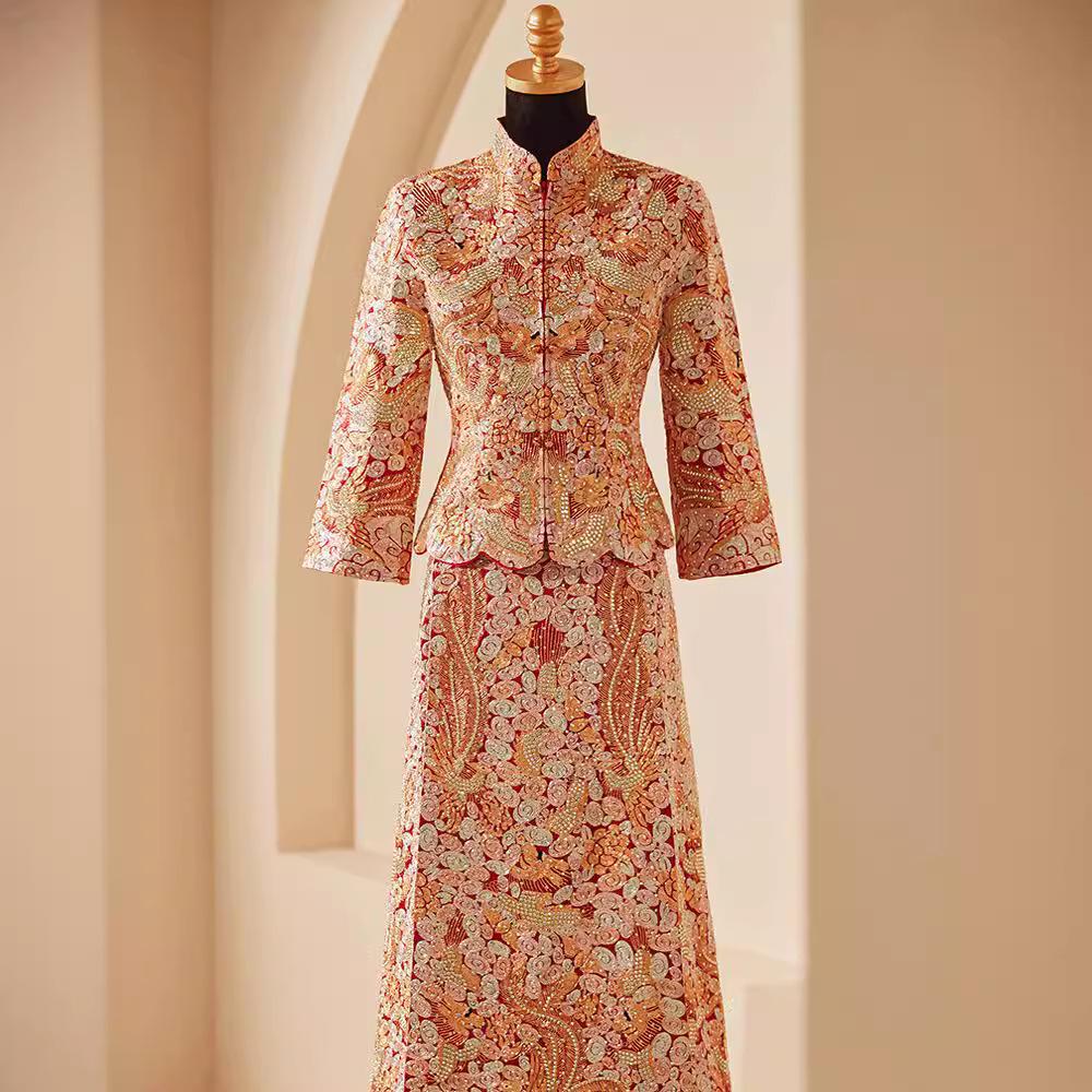 2025 Embroidered Dragon & Phoenix Kua Xiuhe Wedding Dress - Retro Chinese Slim Fit Bridal Toasting Gown