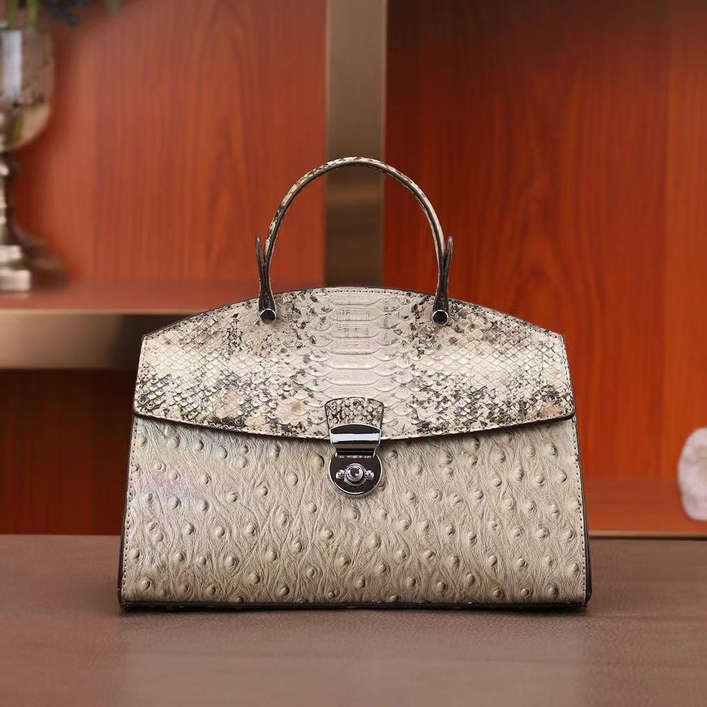 2024 High-End Luxury Ostrich Pattern Leather Shoulder and Messenger Bag for Women